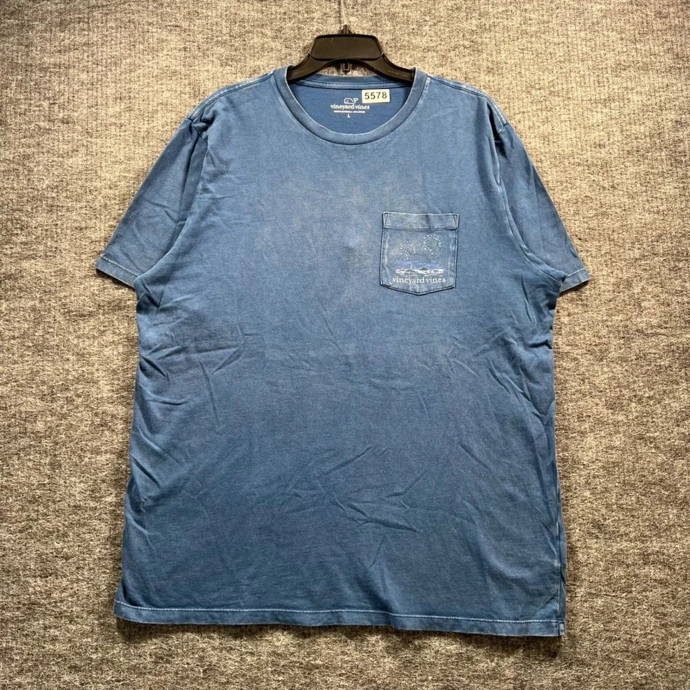 Vineyard Vines Mens Large Blue Short Sleeve Pocket T-Shirt Fireworks Whale